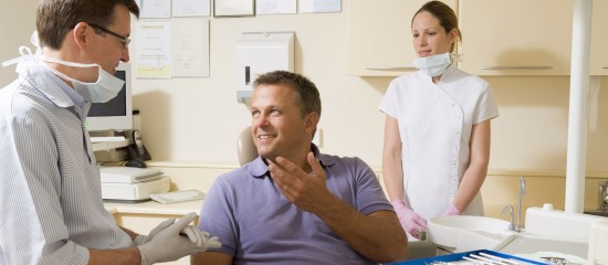 Chirurgiens-dentistes : modalités de remplacement des assistants par des étudiants