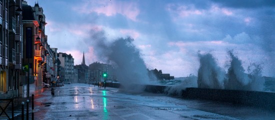 Tempête Ciaran : l'Urssaf vient en aide aux employeurs et indépendants