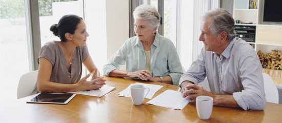 Départ à la retraite d'un couple de dirigeants : quid de l'abattement fiscal ?